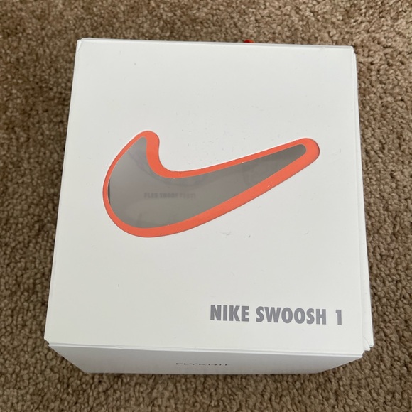 SOLD.Nike Swoosh 1 TD - Picture 5 of 7